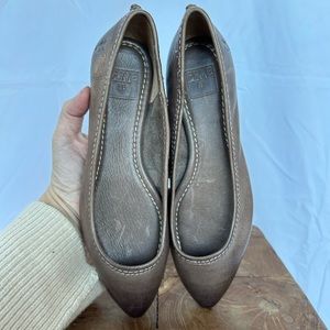 Women’s Frye Brand Leather Ballet Flats size 6 NWOT